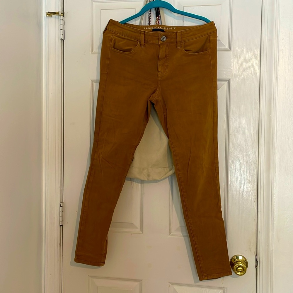 American Eagle Corduroy style jeans in a size 8. The color is a brownish/tan.